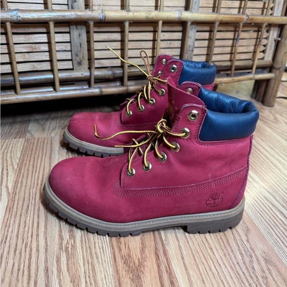 Red Timberland Boots size 6 Leather Premium 6-Inch Lace-Up Waterproof Boot - Picture 4 of 13